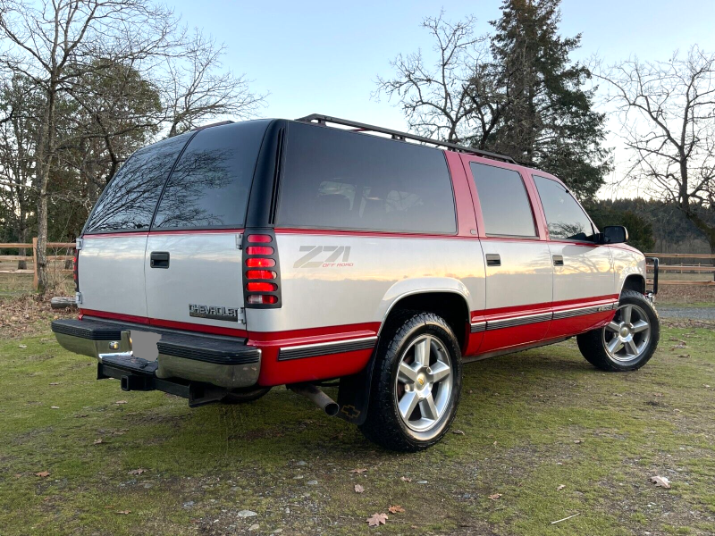 Cars 1996 Chevrolet Suburban 1500 Z71 4x4 Excellent Condition 2243