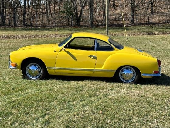 1971 Volkswagen Karmann Ghia Coupe