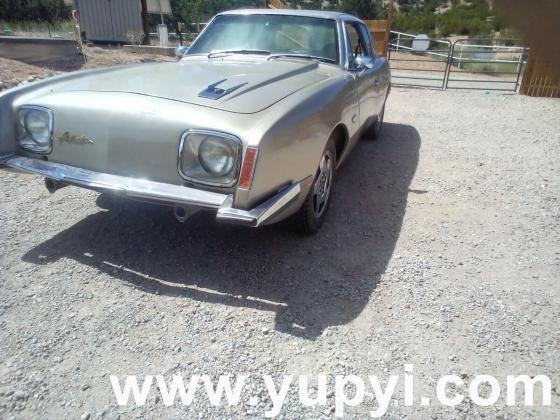 1976 Studebaker Avanti II Automatic