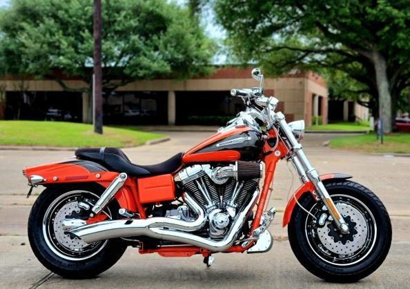 2009 Harley-Davidson Dyna CVO Fatbob Low Miles!