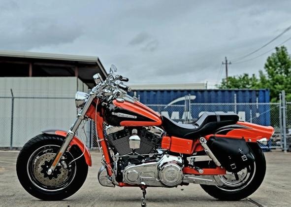 2009 Harley-Davidson Dyna CVO Fatbob Low Miles!