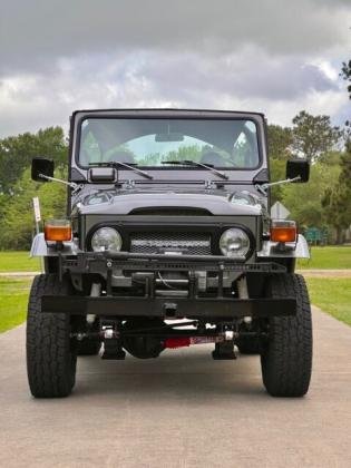 1977 Toyota FJ40 Land Cruiser Restored