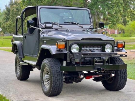 1977 Toyota FJ40 Land Cruiser Restored