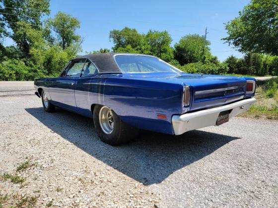 1969 Plymouth Road Runner Coupe Mopar 383