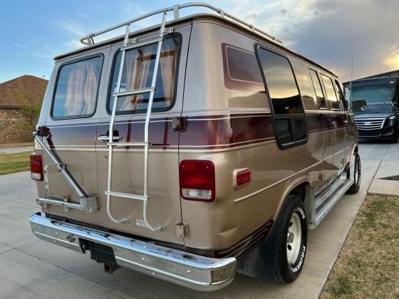 1985 Chevrolet G20 Van Camper Conversion 6.2 Liter V8 Diesel