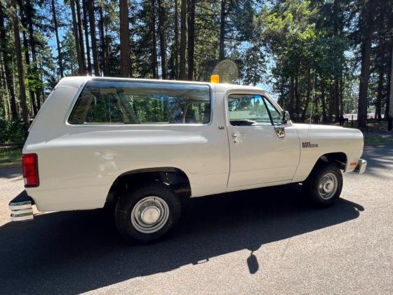 1991 Dodge Ramcharger SUV Automatic 360 V8