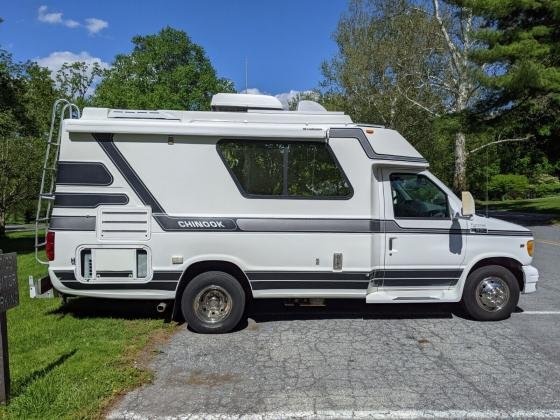 2001 Chinook Concourse Class B 21ft Motorhome