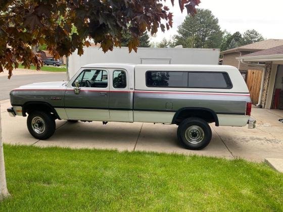 1993 Dodge Ram 2500 W200 4WD Manual