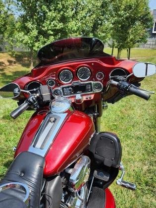 2009 Harley-Davidson Daytona Trike Ultra Classic FLHTCU with a 2021 Interstate Trailer