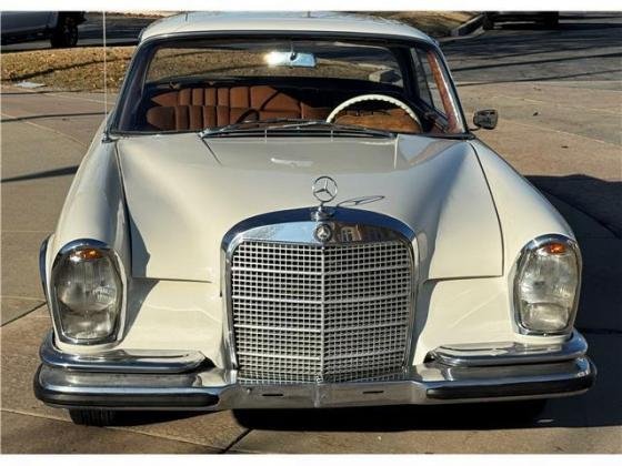 1964 Mercedes 200-Series 220SE Coupe 2 Door Hardtop