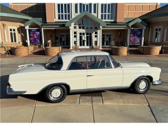 1964 Mercedes 200-Series 220SE Coupe 2 Door Hardtop