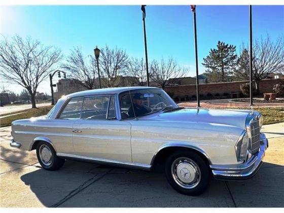 1964 Mercedes 200-Series 220SE Coupe 2 Door Hardtop