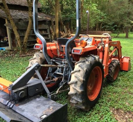 1994 Kubota L2350DT 4WD Tractor LB400 Bucket