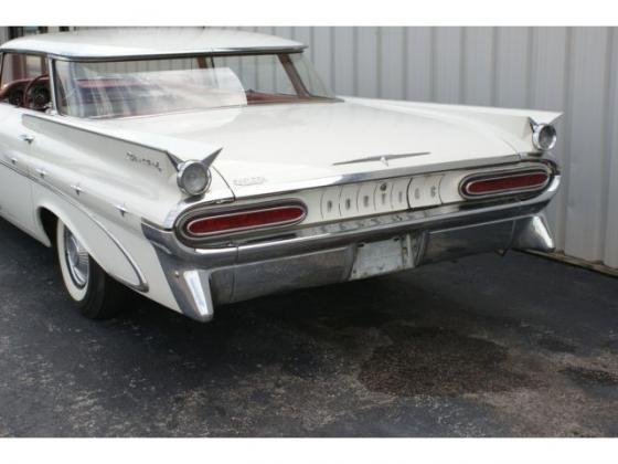 1959 Pontiac Star Chief Vista Hardtop