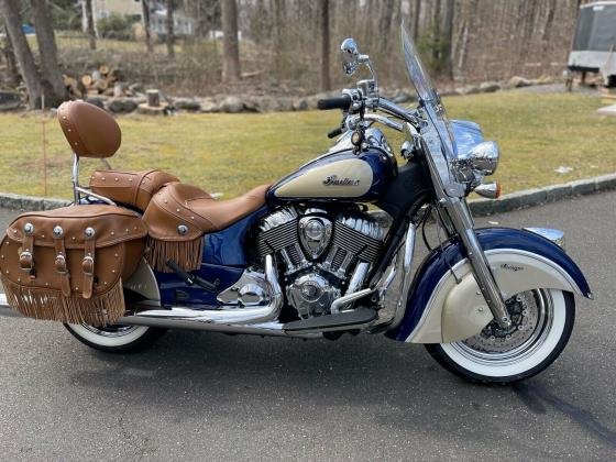 2021 Indian Chief Touring Blue Low Miles