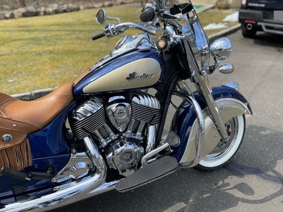 2021 Indian Chief Touring Blue Low Miles