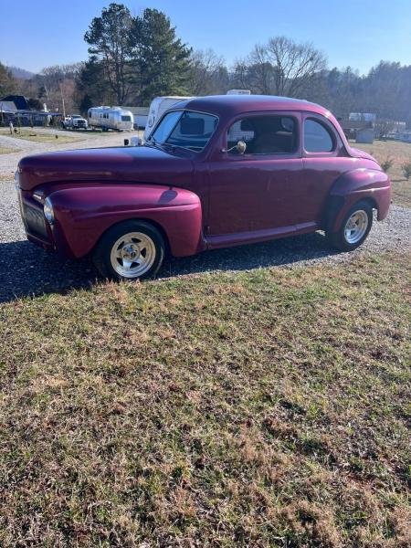 Cars - 1942 Ford Deluxe Coupe Automatic Low Miles